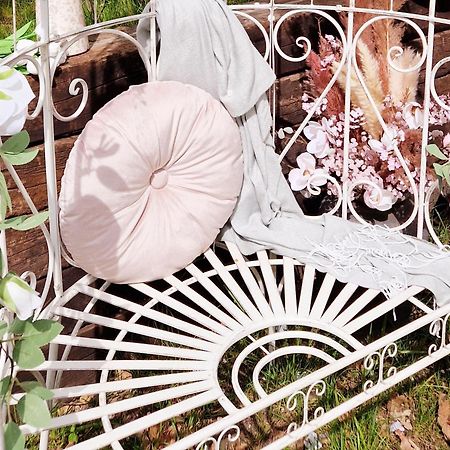 Pencin Villa Follemira Cz - Kitchen - Garden - Bike Storage المظهر الخارجي الصورة