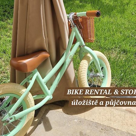 Pencin Villa Follemira Cz - Kitchen - Garden - Bike Storage المظهر الخارجي الصورة