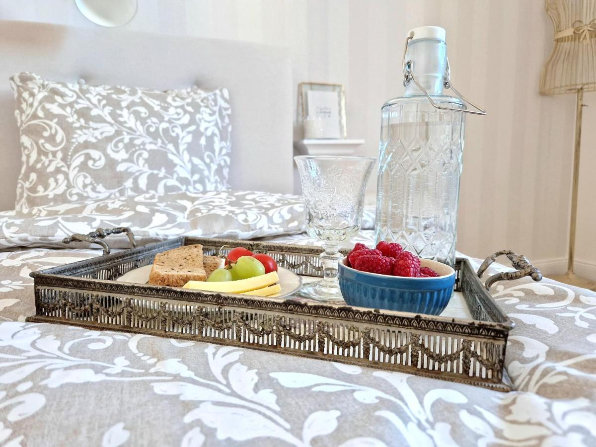 Pencin Villa Follemira Cz - Kitchen - Garden - Bike Storage المظهر الخارجي الصورة